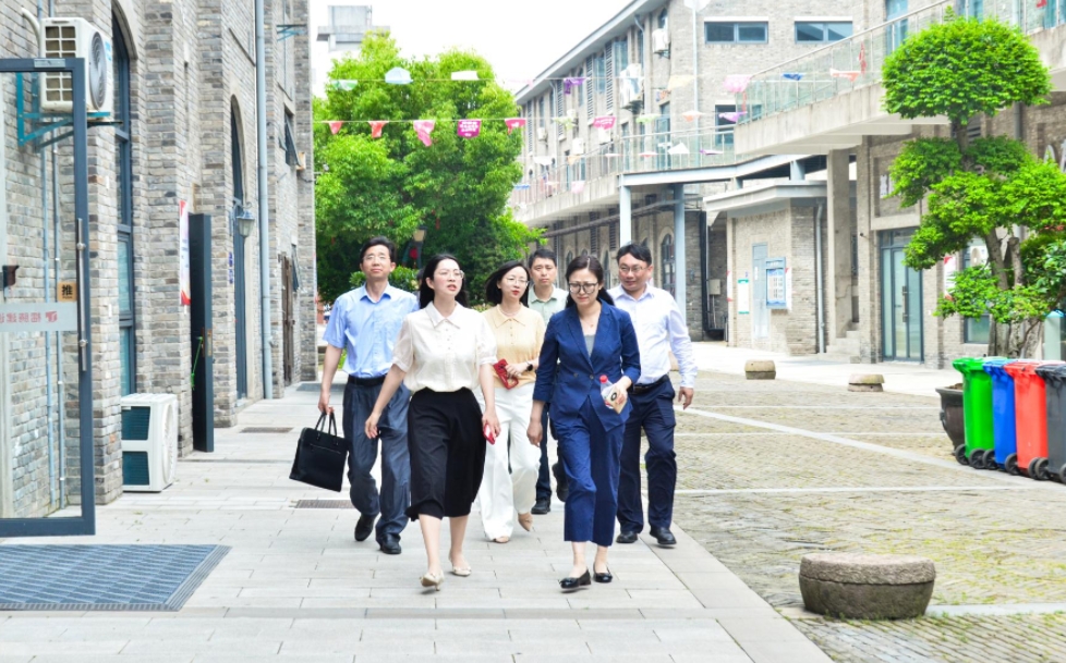 蕪湖市副市長朱的娥一行來園調(diào)研